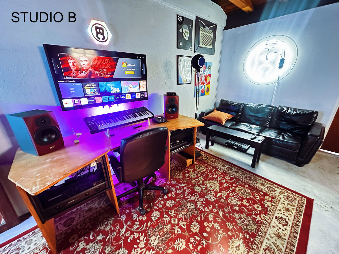 Studio Booking